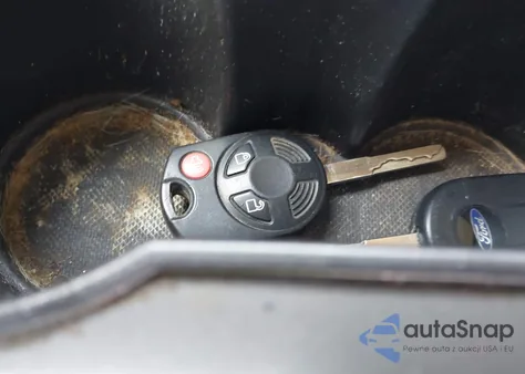 2016 Ford Escape Se из США, поврежденный, VIN 1FMCU9GXXGUB78585